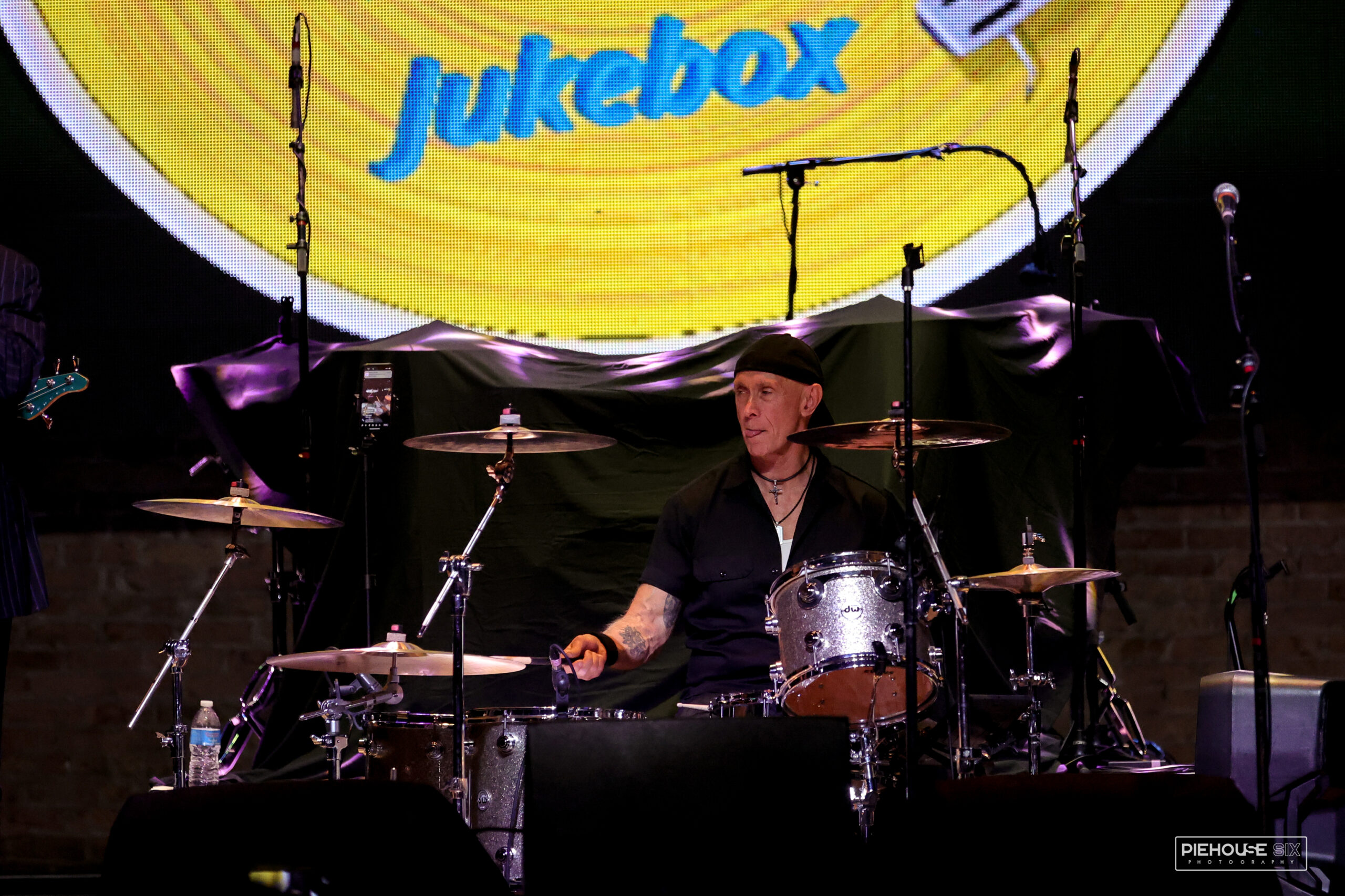 Moe Jo's Jukebox performing
